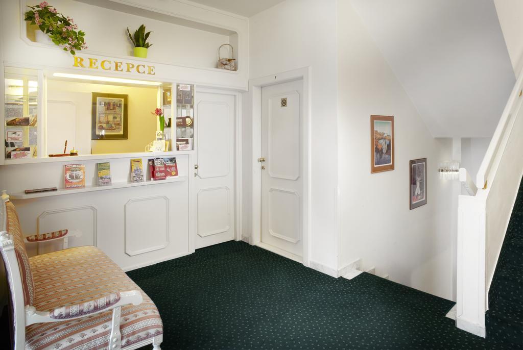 Pension Kern Прага Экстерьер фото