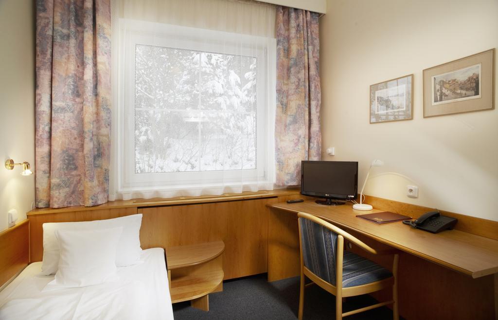 Pension Kern Прага Экстерьер фото