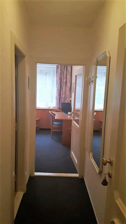 Pension Kern Прага Экстерьер фото